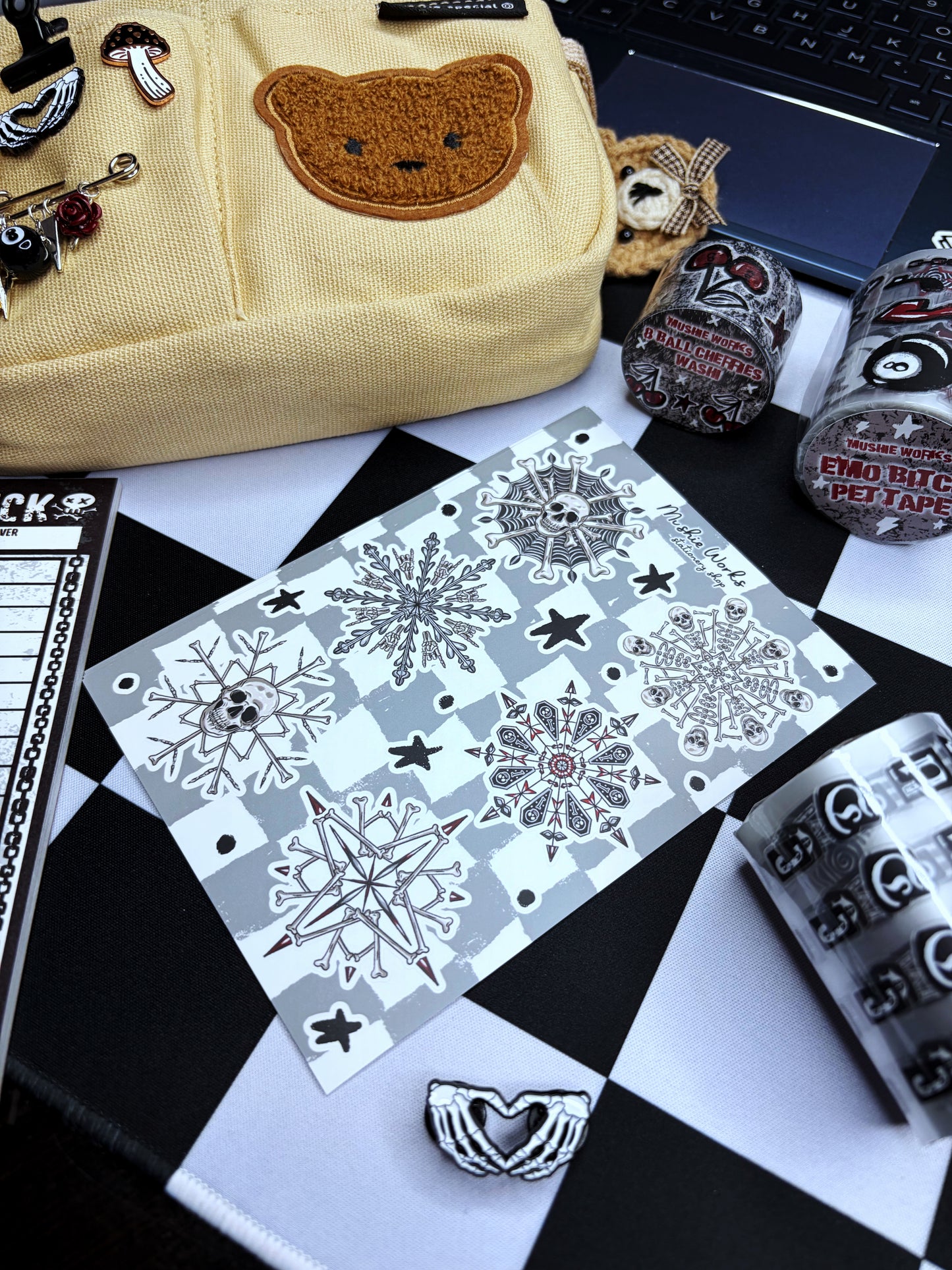 skull snowflakes